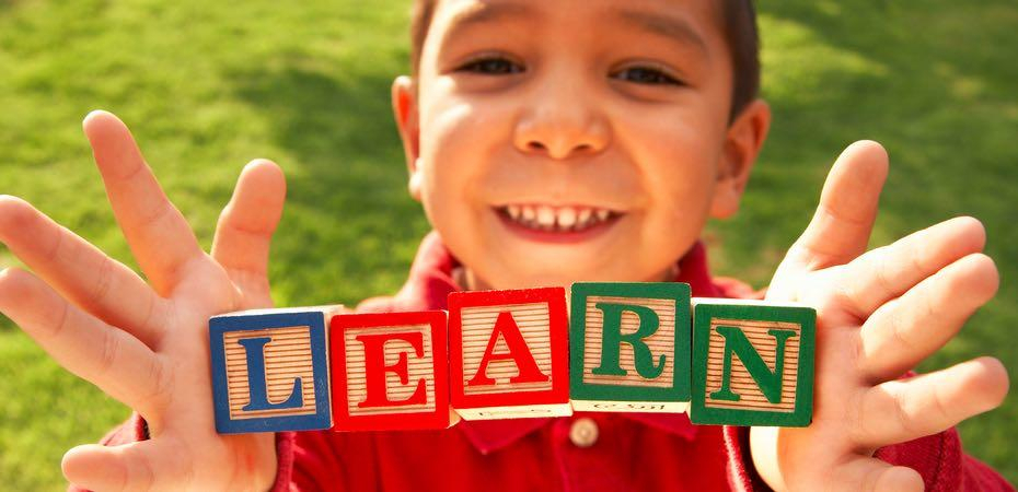 10 Astuces Pour Apprendre L'Anglais Aux Enfants | Superprof à Comment Apprendre Une Chanson En Anglais