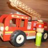 Camion De Pompier En Bois Avec Personnage - Luckyfind serapportantà Jeux De Camion De Pompier Gratuit