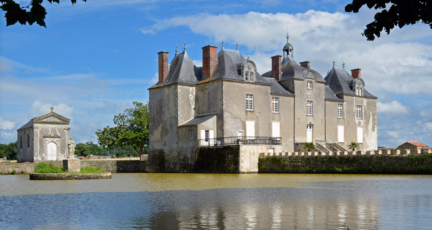 Château De Bois Chevalier - Marché De La Poésie tout Chateau Chevalier