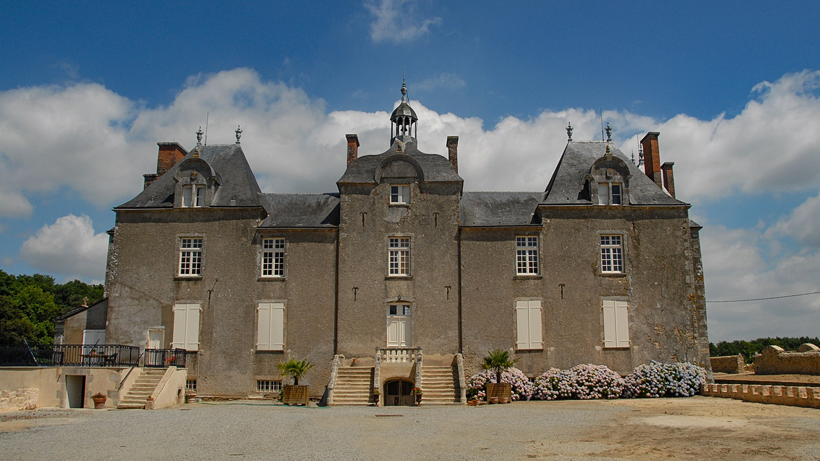 Château De Bois-Chevalier: Rendez-Vous Mit Künstlern encequiconcerne Chateau Chevalier