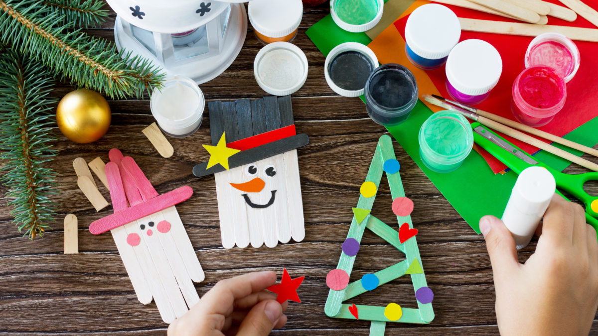 Décorer Son Sapin De Noël Avec Des Objets Fabriqués Par tout Atelier Bricolage Maternelle
