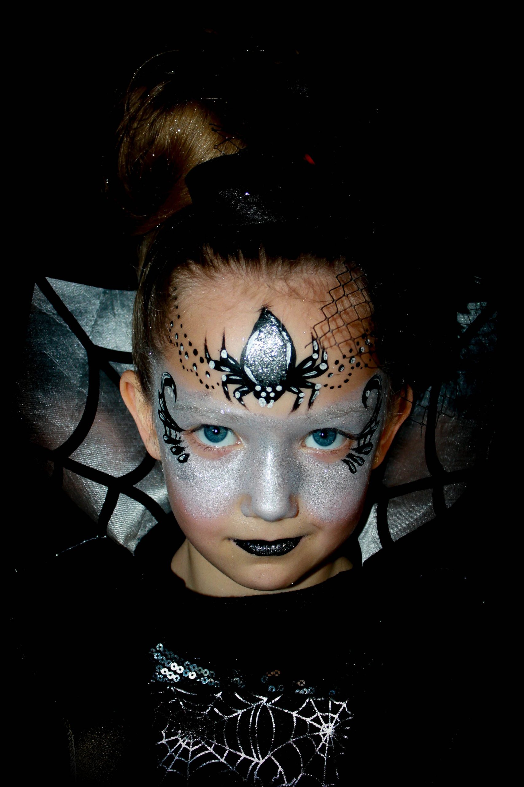 Épinglé Sur Mes Maquillages Pour Enfants / Facepainting encequiconcerne Maquillage De Sorcière Pour Halloween