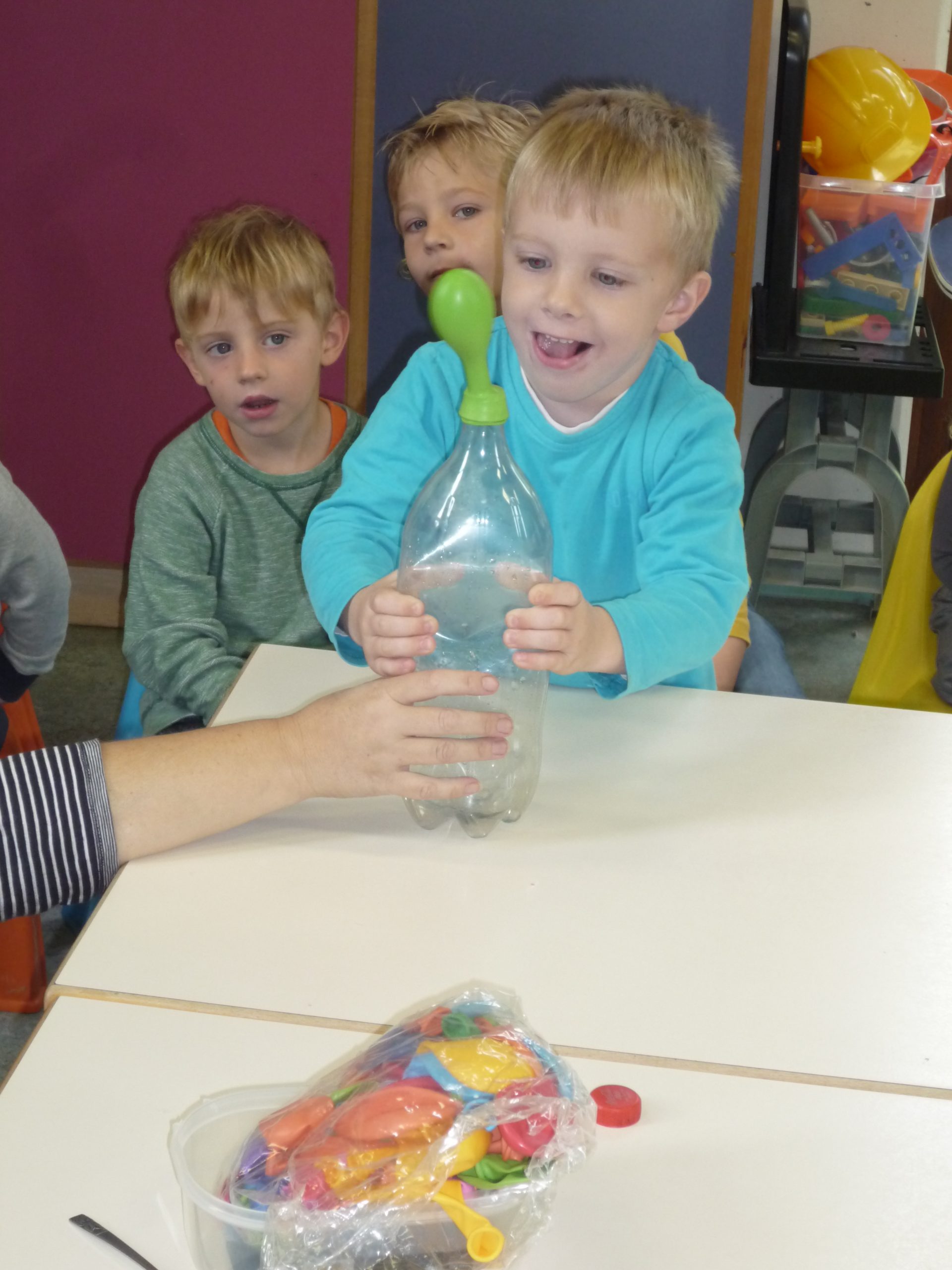 Expériences Scientifiques En Maternelles | Ecole Communale tout Expérience Maternelle