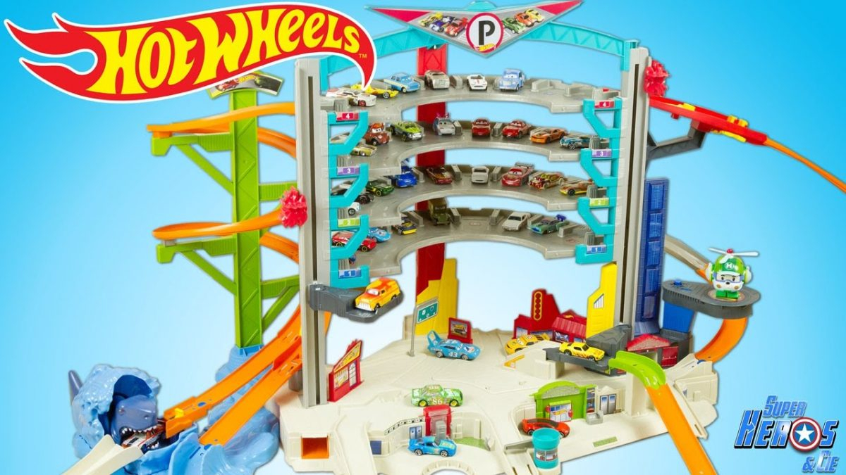 Hot Wheels Ultimate Garage Playset With Shark Attack Toy intérieur Voiture Requin Jouet