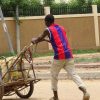 Human Of N'Djamena : Ngartoloum, Conducteur De Pousse serapportantà Le Génie Du Pousse Pousse