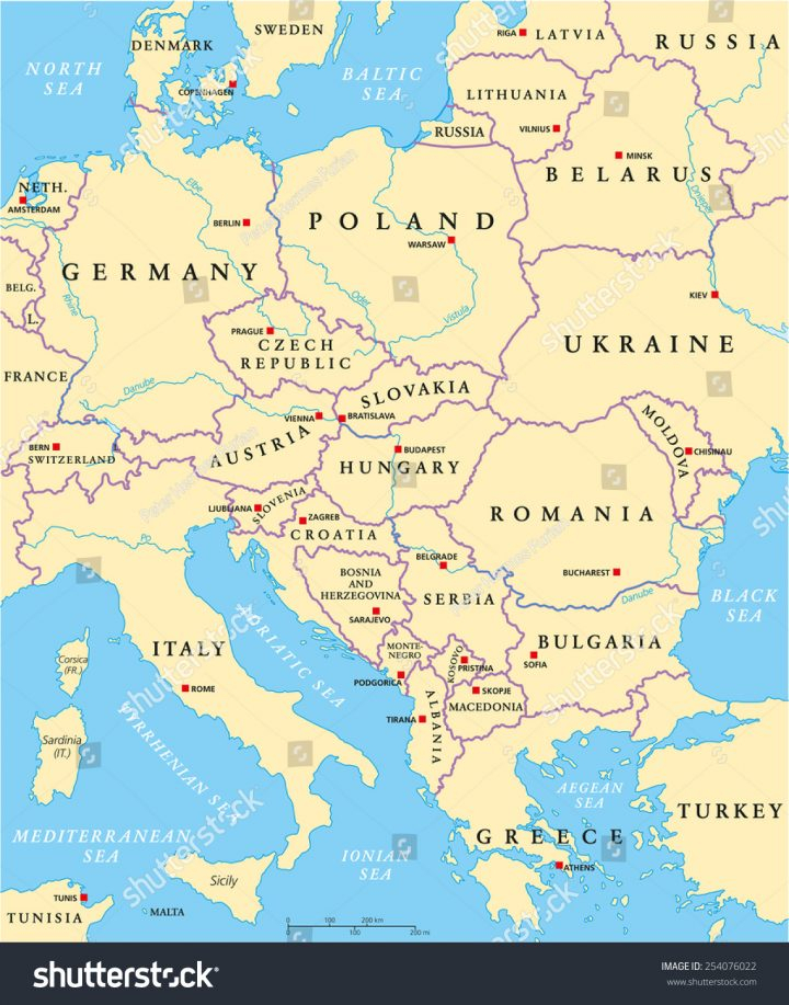 Image Vectorielle De Stock De Carte Politique De L&amp;#039;Europe avec Carte D Europe Avec Les Capitales
