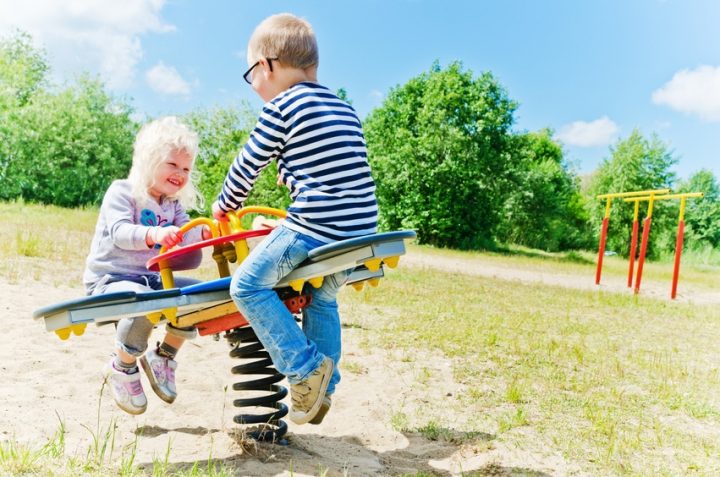 Jeux Exterieurs Enfant - Agencement De Jardin Aux serapportantà Jeux De Course Pour Enfants