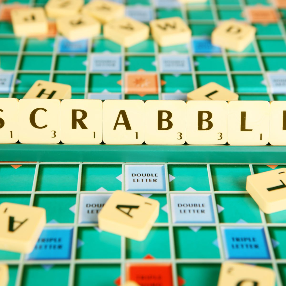 Jouer Au Scrabble En Ligne : Les Meilleurs Sites Et Applis tout Jouer Chiffres Et Lettres