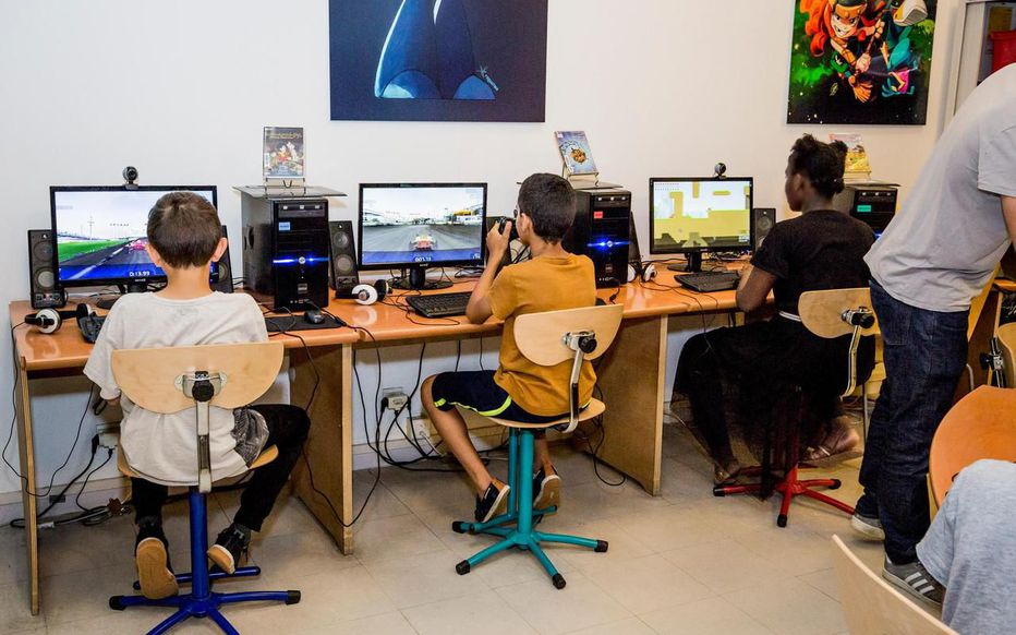 Lot-Et-Garonne : Des Cours De Jeu Vidéo Contre Le avec Jeux De Leçon