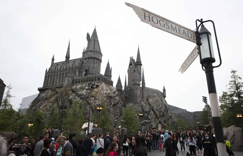 Video. «Harry Potter»: Un Parc D&amp;#039;Attractions Sur La Saga A intérieur Parc D Attraction Harry Potter Londres