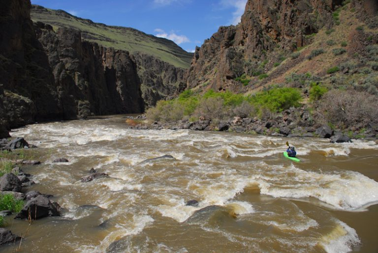 &amp;#039;A Natural Trail&amp;#039;: Kayaking The Owyhee River - Owyhee tout Rafting The Owyhee River At Flood Stage