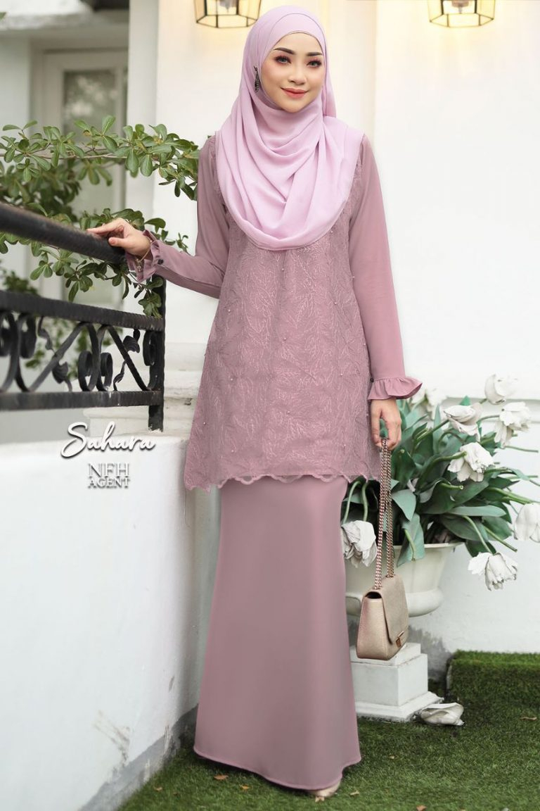 Baju Kurung Raya 2020 Sahara Lace Dusty Pink 2 | Saeeda serapportantà Baju Kurung Moden