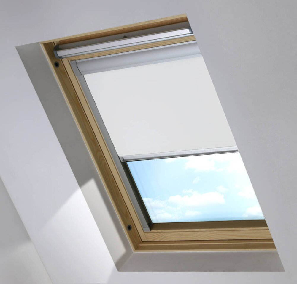 Blossom White Blackout | Solar Powered Velux Blinds destiné Velux Solar Blinds