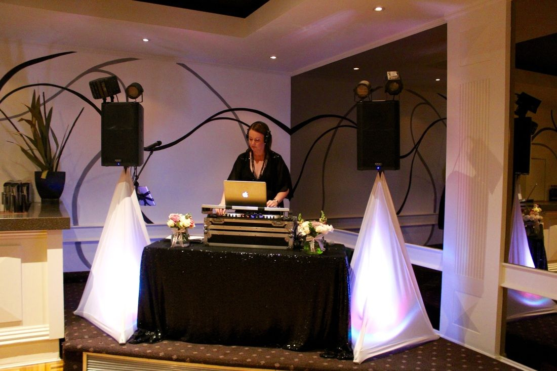 Brighton Savoy Wedding. Melbourne Wedding Dj, Wedding Live concernant Acoustic Wedding Bands Melbourne