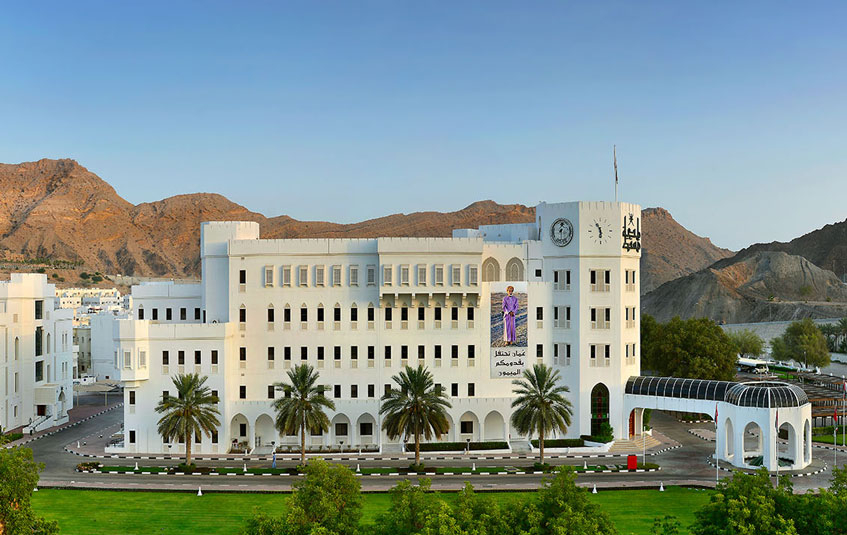 Car Rental Muscat Airport- Rental Locations tout Car Hire Muscat