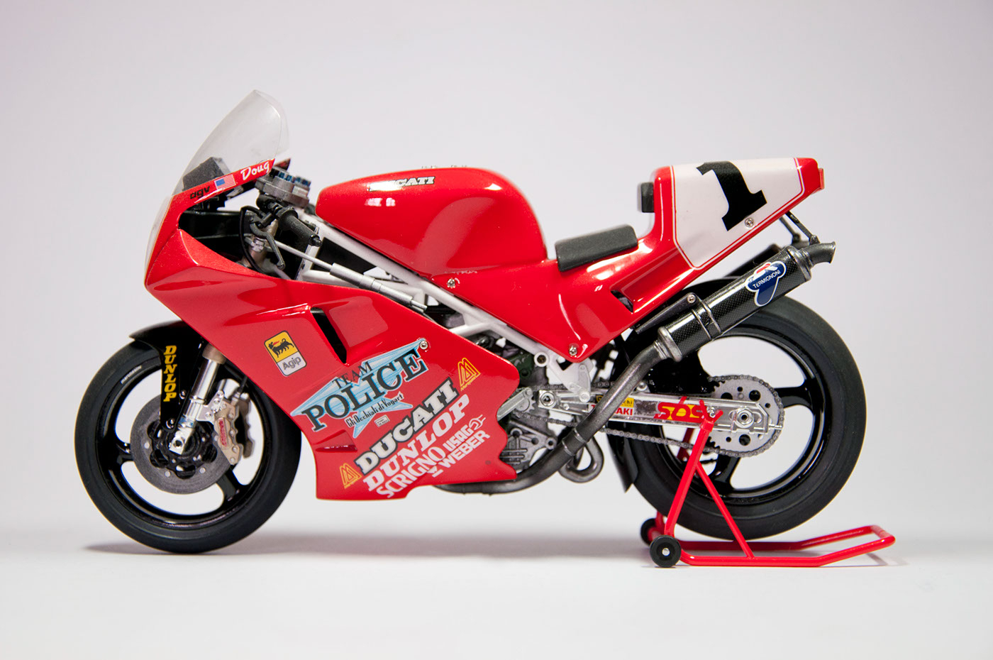 Ducati 888 1993 - Tamiya 1993 On Behance destiné (888)-908-7930