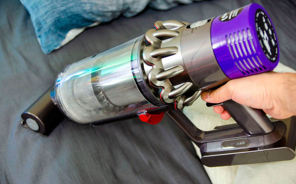 Dyson Cyclone V10 Absolute Stick Vacuum Cleaner Review tout Dyson Cyclone V10