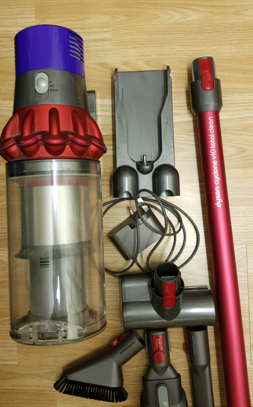 Dyson V10 Cordless With Guarantee | In Kingsbury, London pour Dyson V10 Total Clean