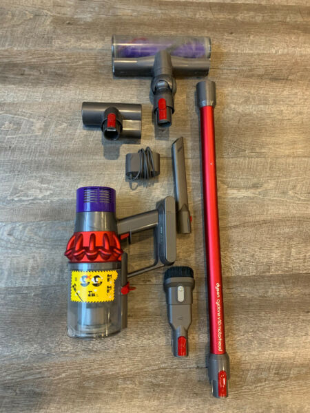 Dyson V10 Motörhead W/ Direct Drive Cleaner Head And 3 concernant Dyson V10 Pet Owner