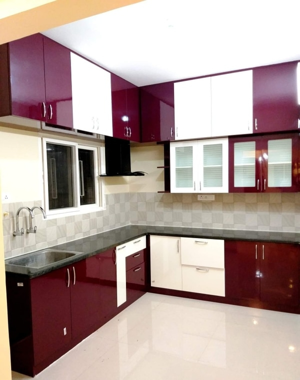 Fully Modular Kitchen With Mixed Of 2 Colours | Vibgiyor tout Semi Modular Kitchen Price