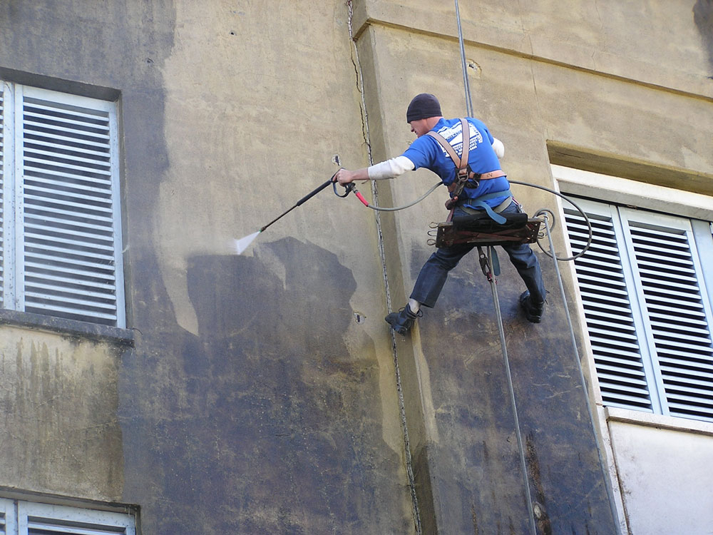 High Rise Pressure Washing - Charleston Sc | Awc encequiconcerne Gutter Cleaning Charleston Sc