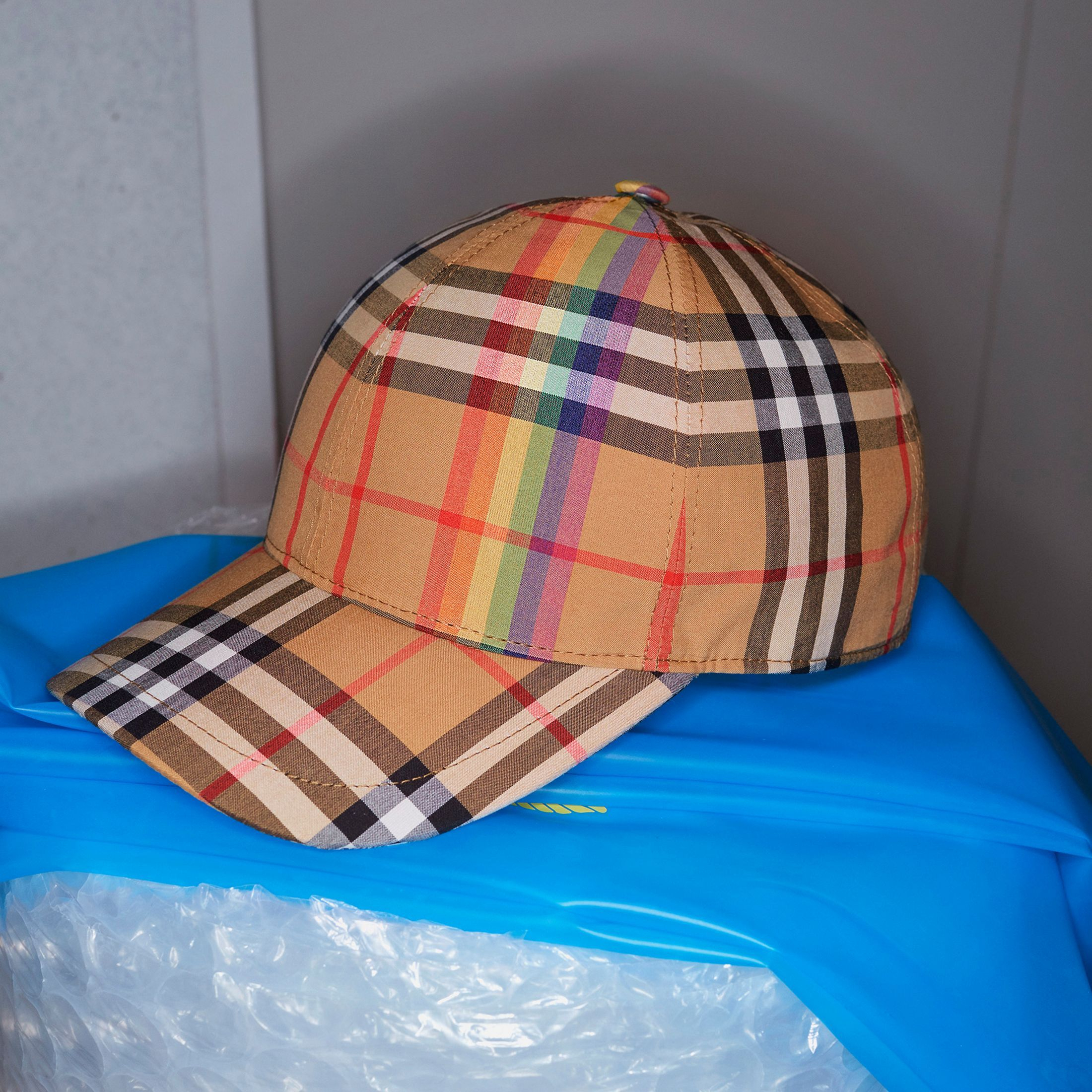 Men&amp;#039;S Hats &amp;amp; Gloves | Rainbow Vintage, Baseball Cap, Burberry encequiconcerne Burberry Hat Mens