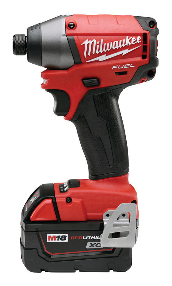 Milwaukee® M18 Fuel™ 1/4″ 2853-22 Hex Impact Driver Kit concernant Milwaukee M18 Fuel