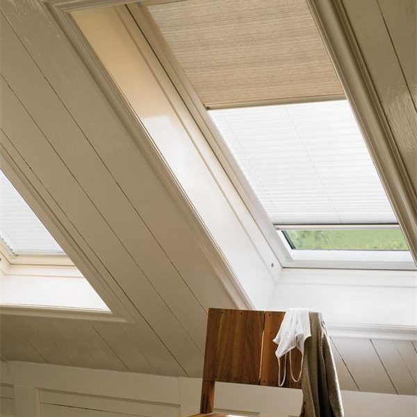 Roof / Velux Blinds - All Made Up Blinds Ltd concernant Velux Blind