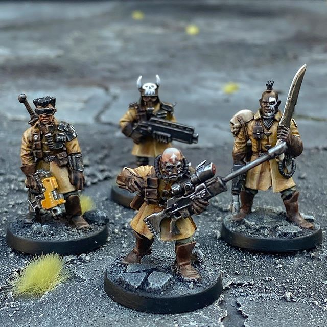 Sam Sanoo Instagramissa: &amp;quot;Steel Legion Ork Hunters. Swipe avec Warhammer 40K Steel Legion