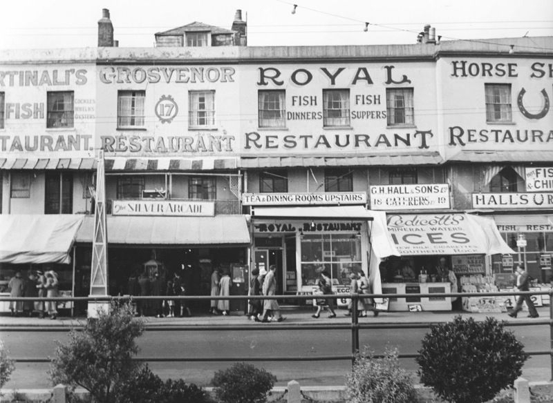 Seafront, Southend-On-Sea, 1940S | Beetles &amp;amp; Huxley serapportantà London Victoria To Southend-On-Sea