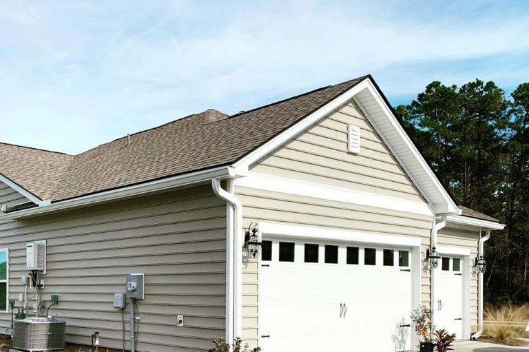 Sectioned Or Seamless Gutters - Which One Is Right For You pour Gutter Cleaning Charleston Sc