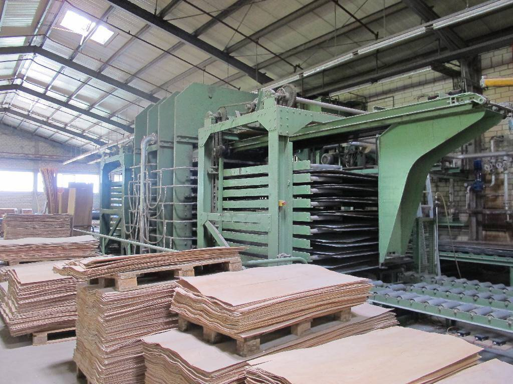 Siempelkamp Plywood Press Line - Second-Hand - Promas encequiconcerne Hot Press For Nitrate Rubber Sheet