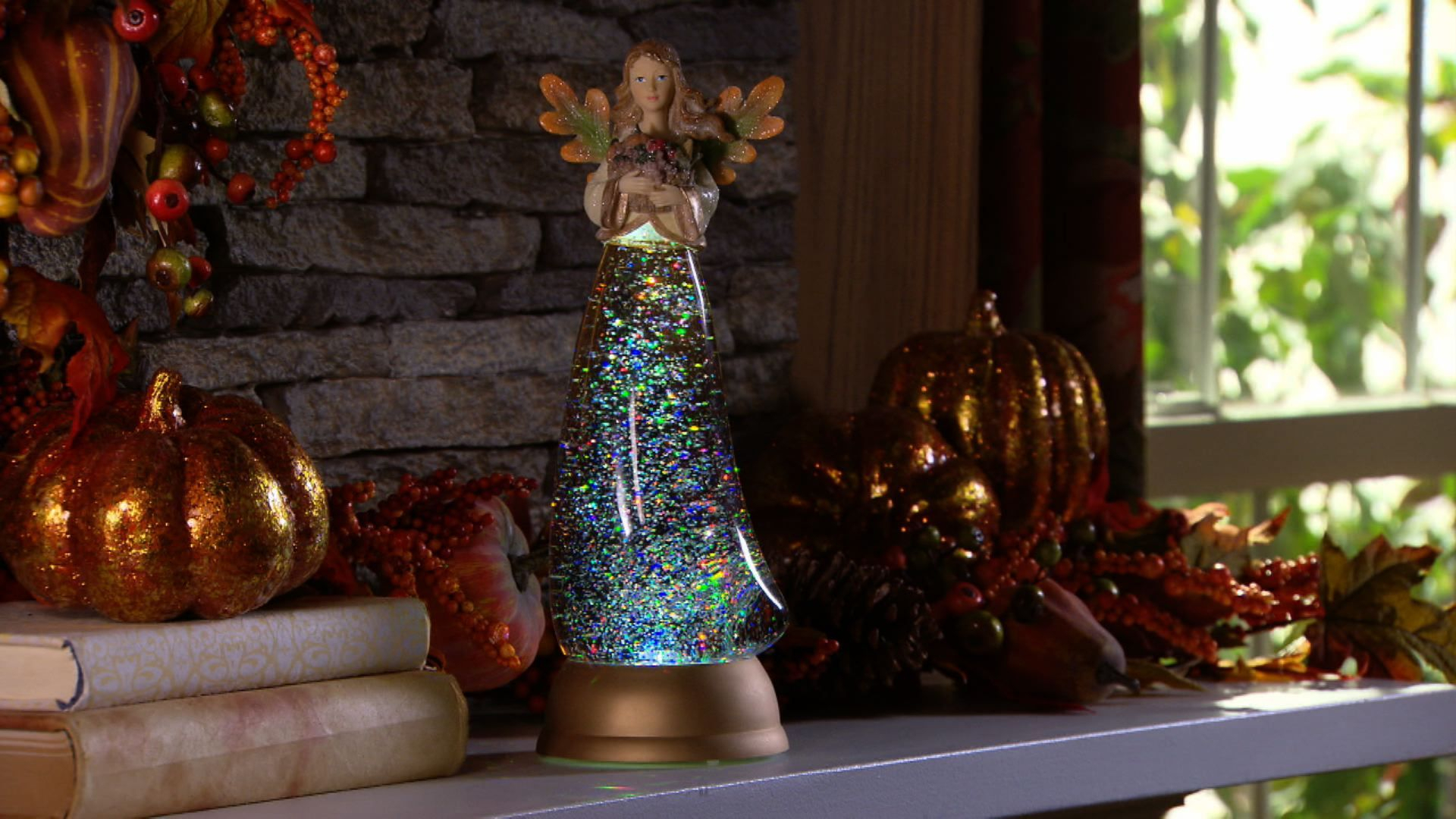 This 12&quot; Harvest Glitter Angel Is Magical. Features A avec Valerie Parr Hill Qvc