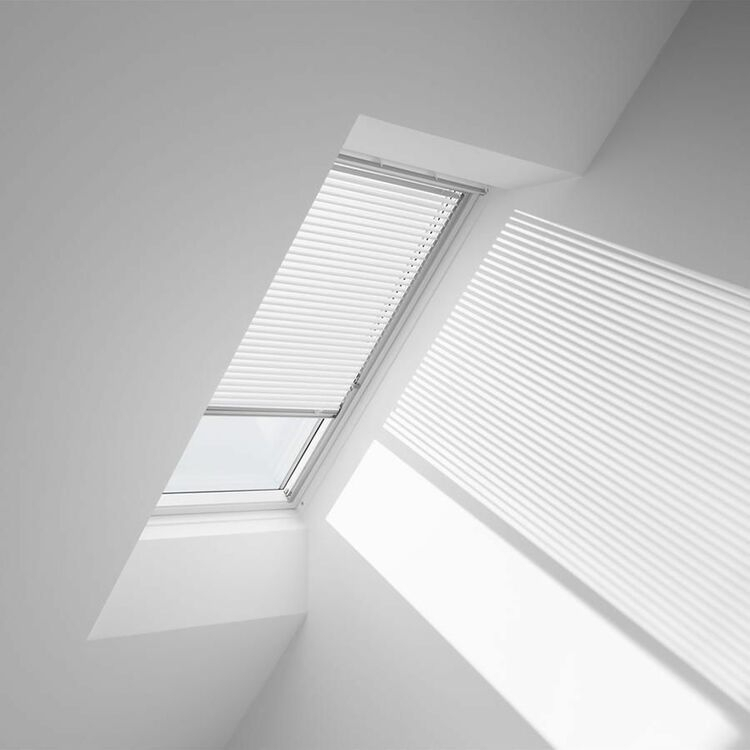 Velux Pal 7001S Venetian Blind - White From £50.47 intérieur Velux Blind