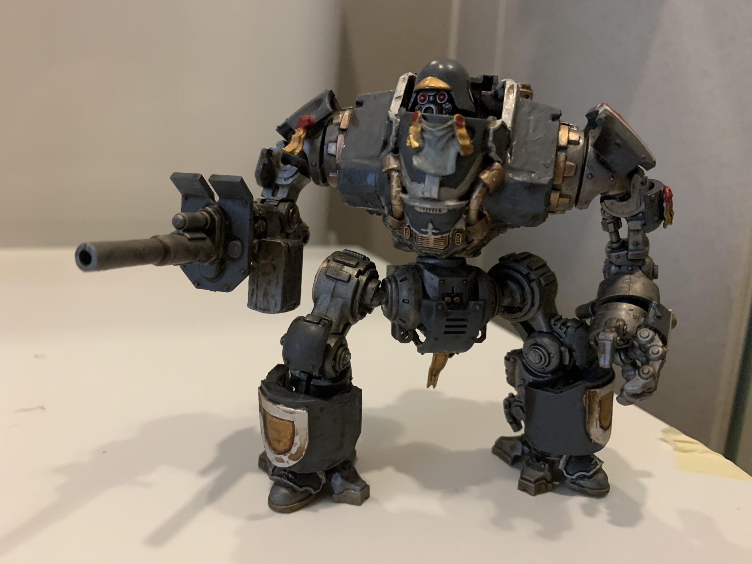 Warhammer 40K Custom Build: Lucius Pattern Prototype intérieur Dreadnought 40K