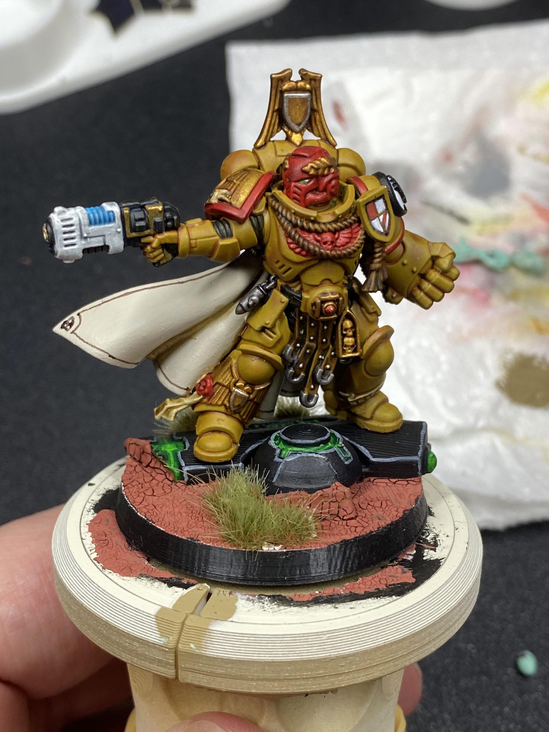 Captain Gorean Thane Of The Imperial Fists 3Rd Company à Imperial Fists Captain