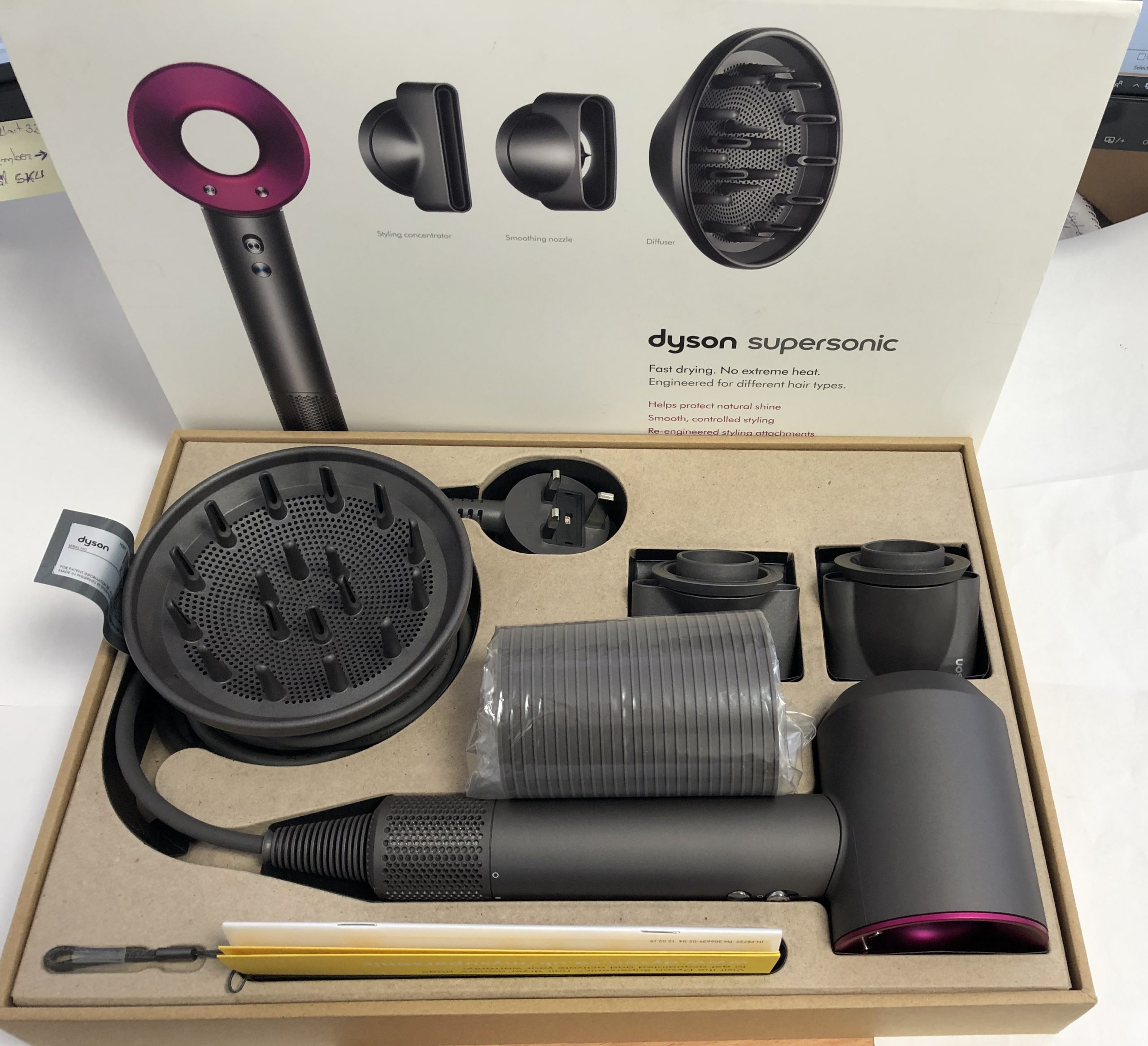 Dyson Supersonic Hair Dryer (Fuchsia) B+ 5025155025499 | Ebay encequiconcerne Dyson Hair Dryer Refurbished