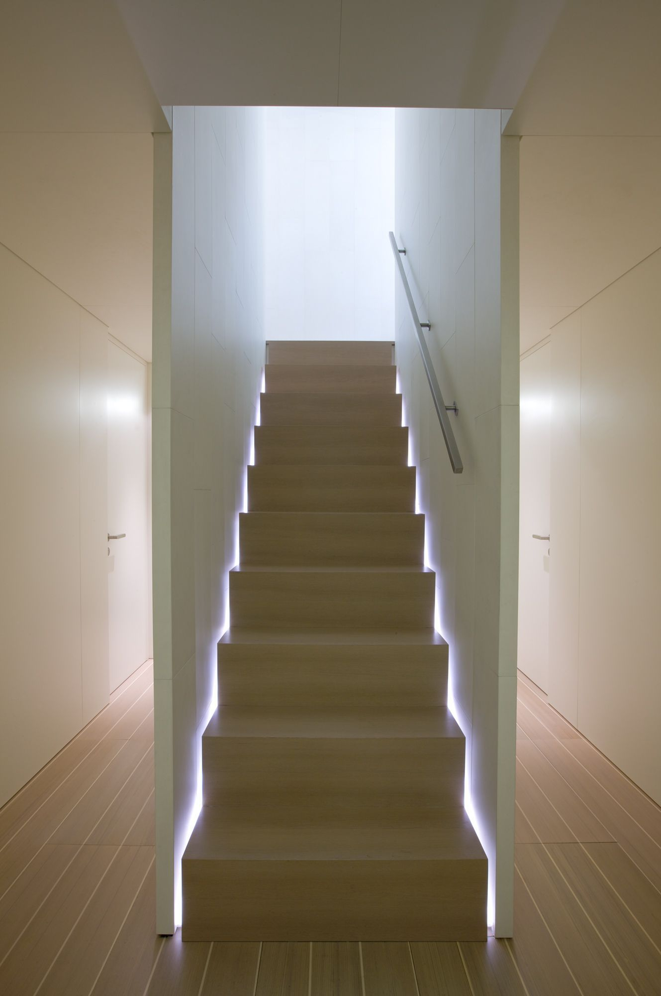 Éclairage Indirect / Bandeau Led Escalier | Stairway destiné Éclairage Led Pour Cultivateurs