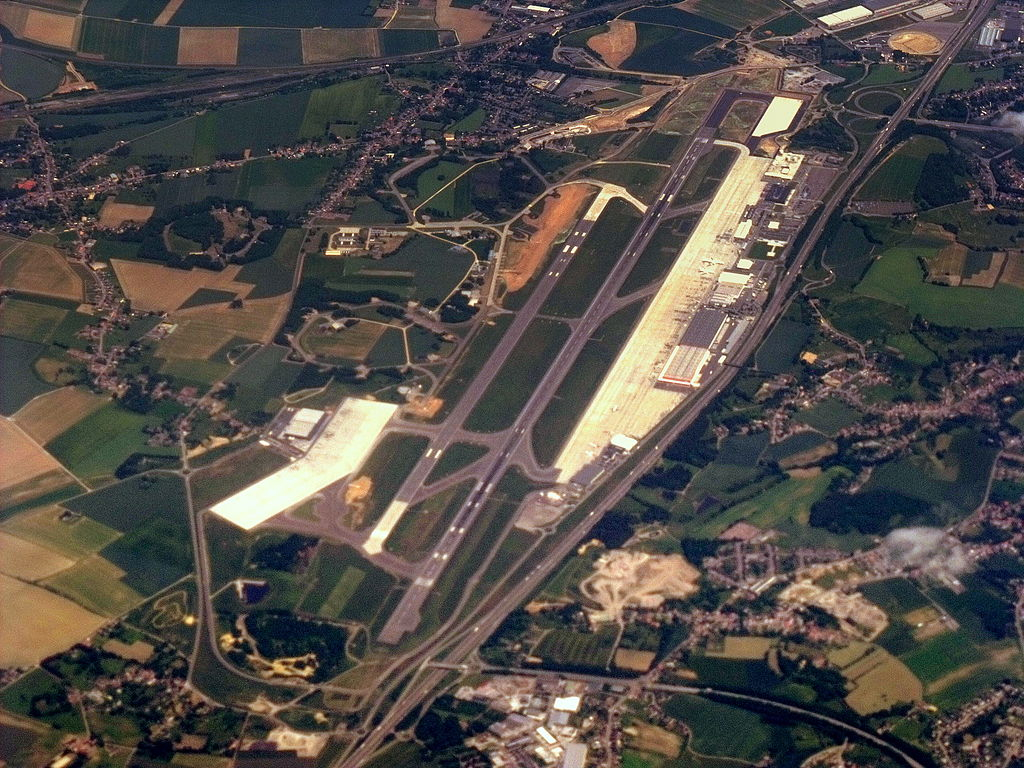 File:liege Bierset Airport From 37,000 Feet On Ryanair concernant Flights To Liege