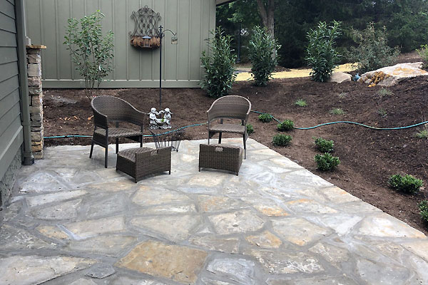 Hardscapes: Patios, Fire Pits - Raymond&amp;#039;S Landscaping destiné Patio Pavers Hendersonville Nc