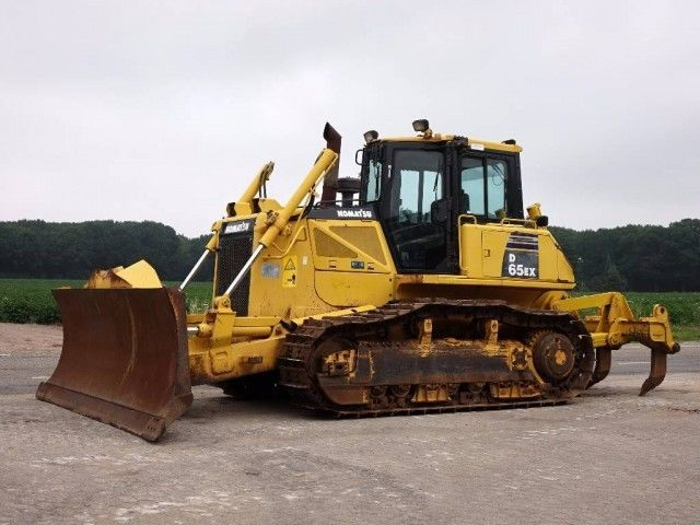 Komatsu D65 Ex-16 (With Ripper) Bulldozer From Netherlands destiné Komatsu D65 Bulldozer For Sale