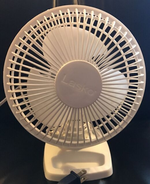 Lasko 6&amp;quot; Personal Office Electric Portable Desk Table serapportantà Lasko Desk Fan