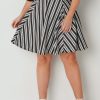 Limited Collection Black &amp; White Striped Skater Skirt tout Plus Size Skater Skirt