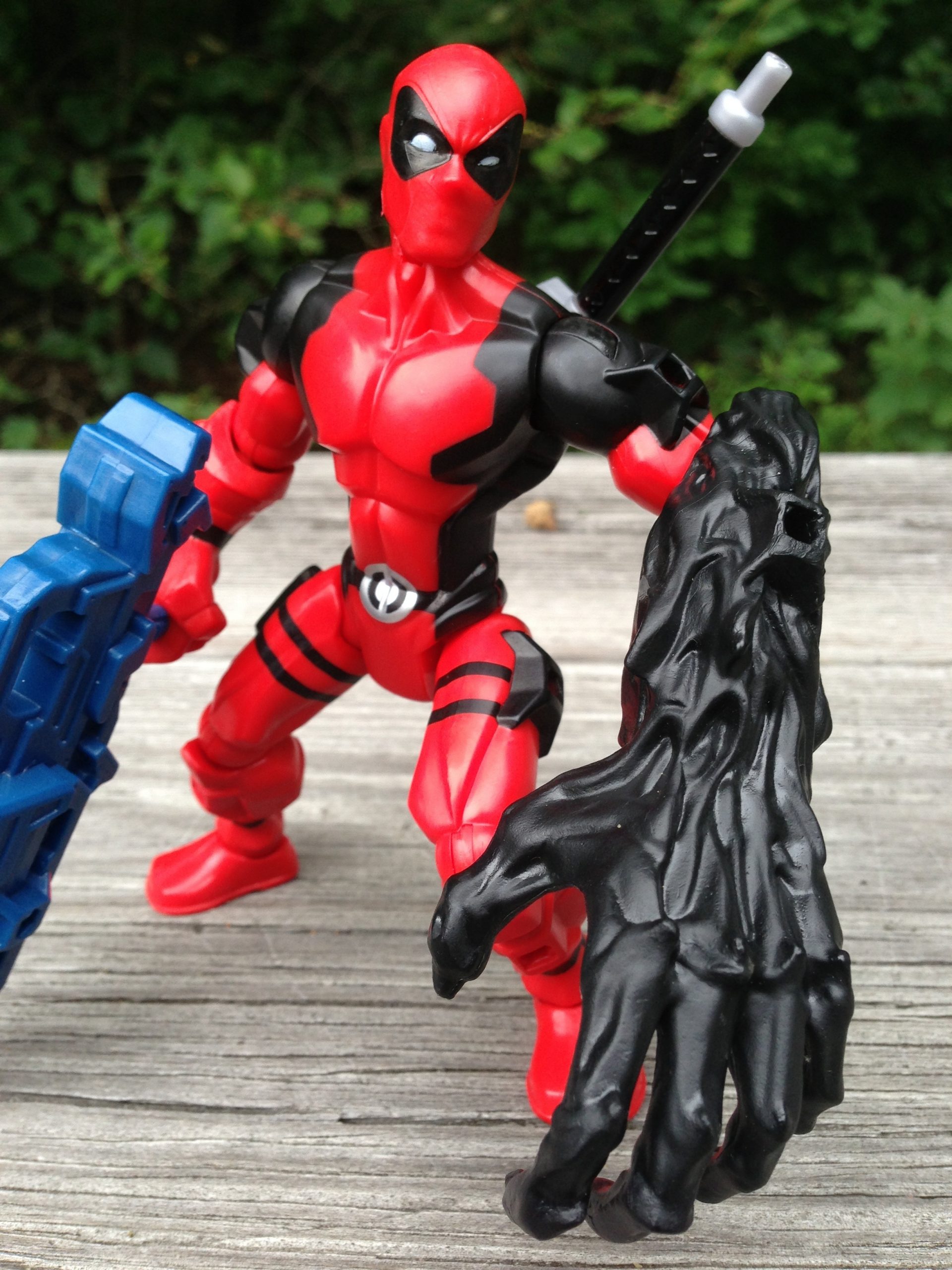 Marvel Mashers Deadpool Figure Review &amp; Photos - Marvel à Marvel Mashers
