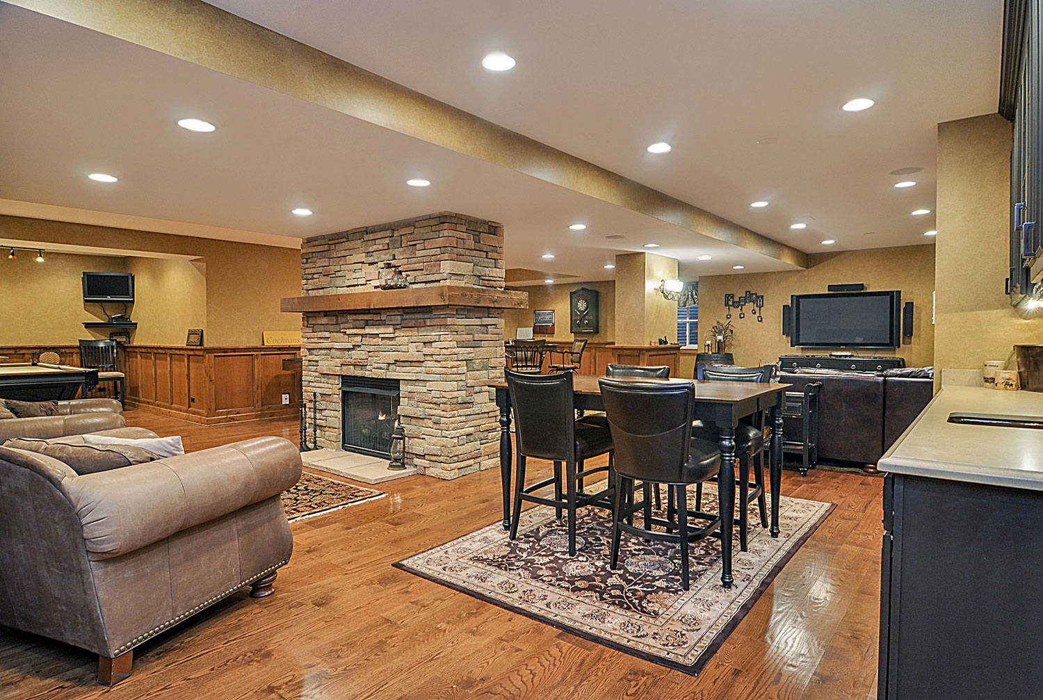 Michael &amp;amp; Nancy&amp;#039;S Cozy Basement Remodel | Aurora, Il dedans Basement Finishing Aurora