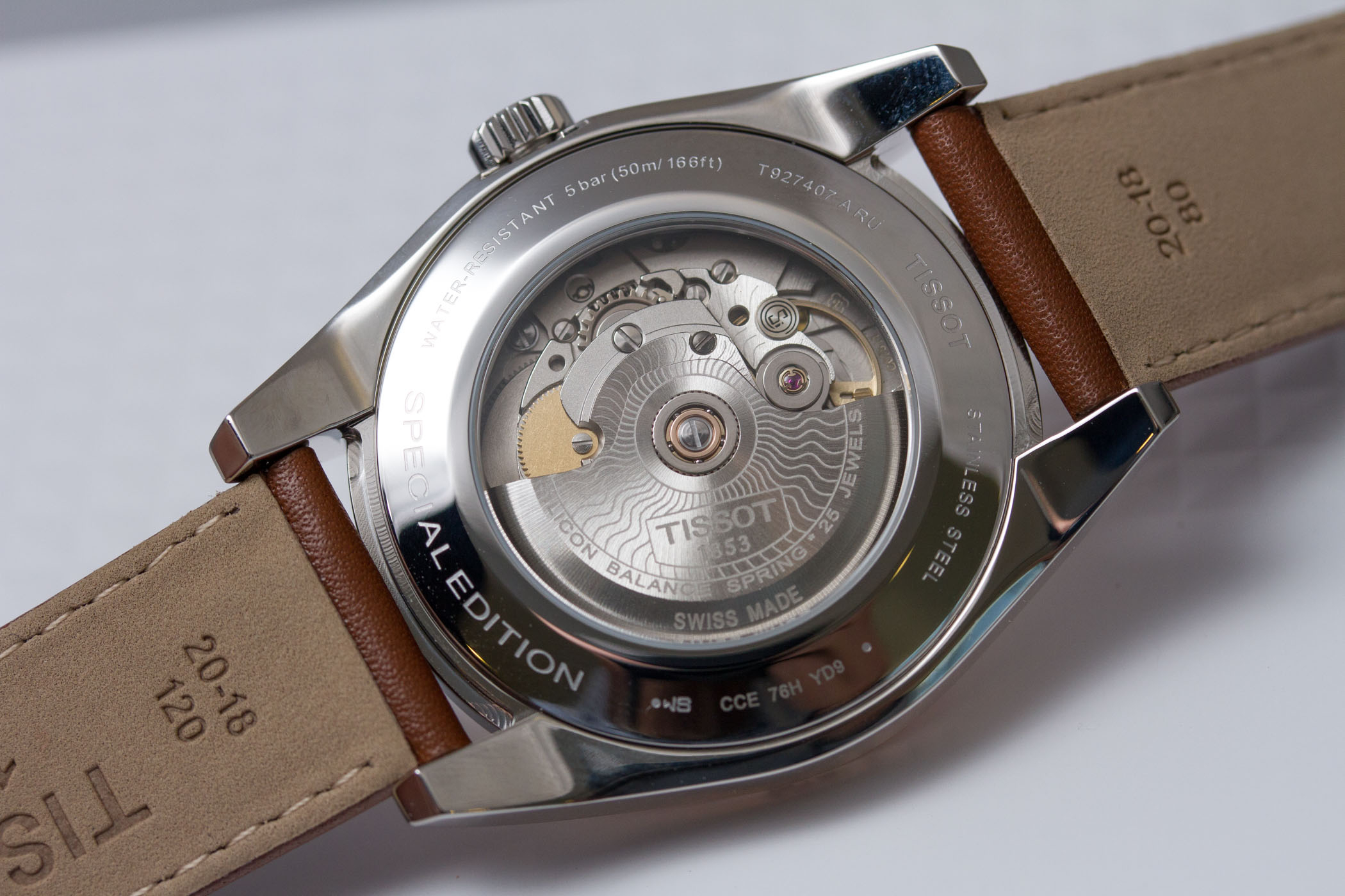 Tissot Gentleman Two-Tone Collection - Monochrome Watches intérieur Tissot Gentleman