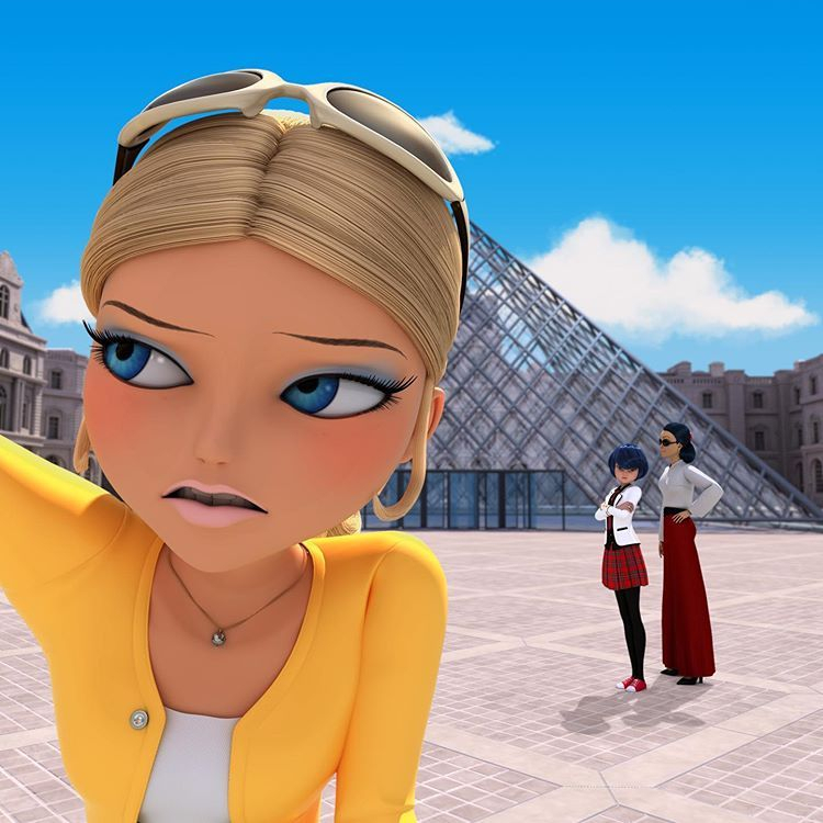 Ugh, Can'T A Girl Take Selfies In Peace? At Least She Hasn intérieur Chloe Miraculous