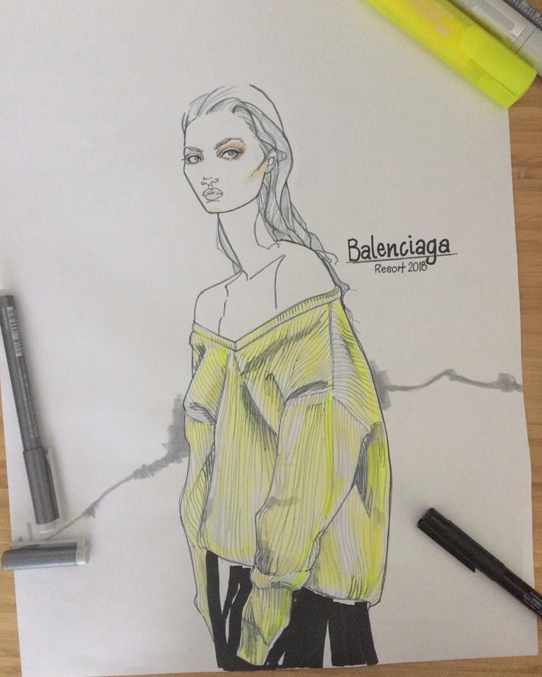 Balenciaga Jumper &amp; Skirt 🍋 #Balenciaga #Russh #Lemon # encequiconcerne Balenciaga Triple S Dessin