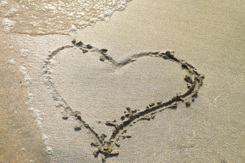 Coeur Dessiné Sur Le Sable De Plage Photos Stock intérieur J&amp;#039;Avais Dessiné Sur Le Sable,