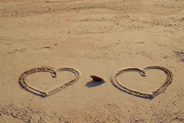 Forme De Coeur Dessiné Sur Le Sable De La Plage | Photo à J&amp;amp;#039;Avais Dessiné Sur Le Sable,